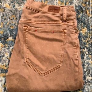 Women’s mauve jeans